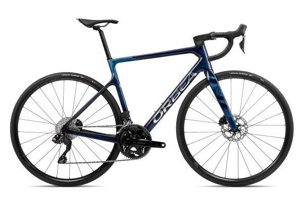 Orbea Orca M30iTeam, das beste Rennrad für 4000 Euro in Blau, Schwarz und Weiss